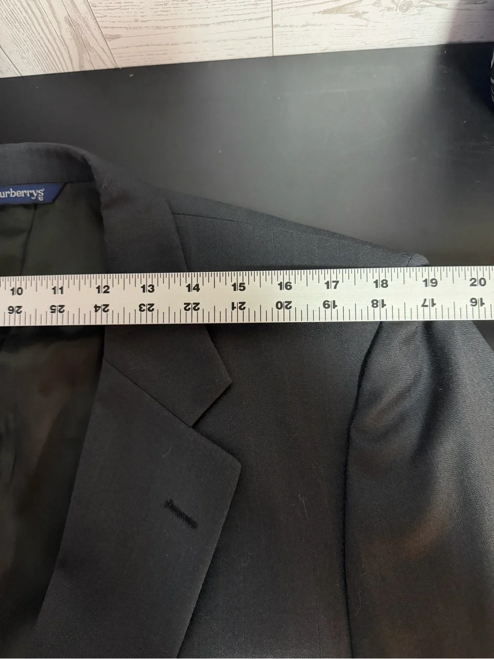 Burberrys Men’s 100% Pure Wool Blazer gray, 2 Button size:L approximate